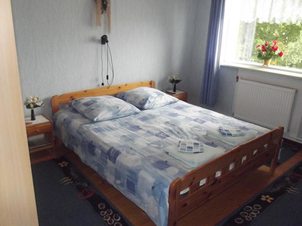 Kure Guesthouse Rahinge Δωμάτιο φωτογραφία