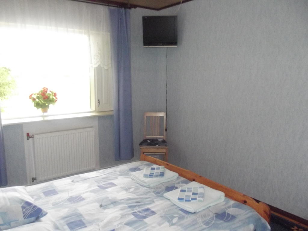 Kure Guesthouse Rahinge Δωμάτιο φωτογραφία